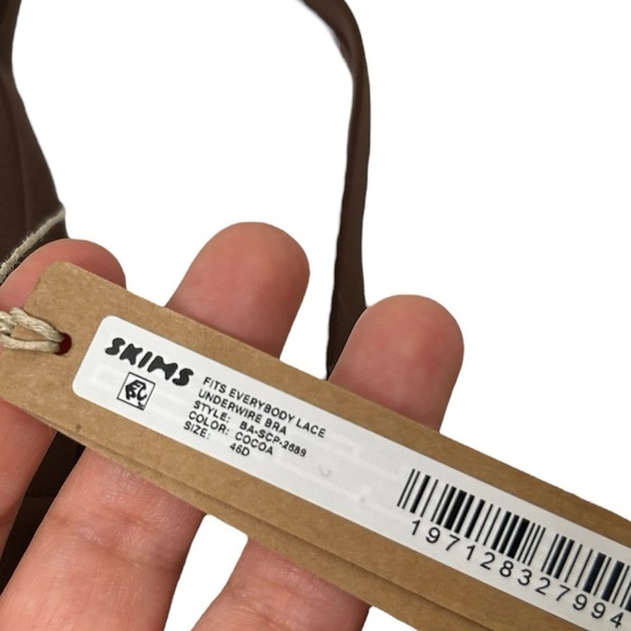 Skims Fits Everybody Lace Underwire Unlined Scoop Bra in Cocoa Brown Size 46D - Picture 5 of 9